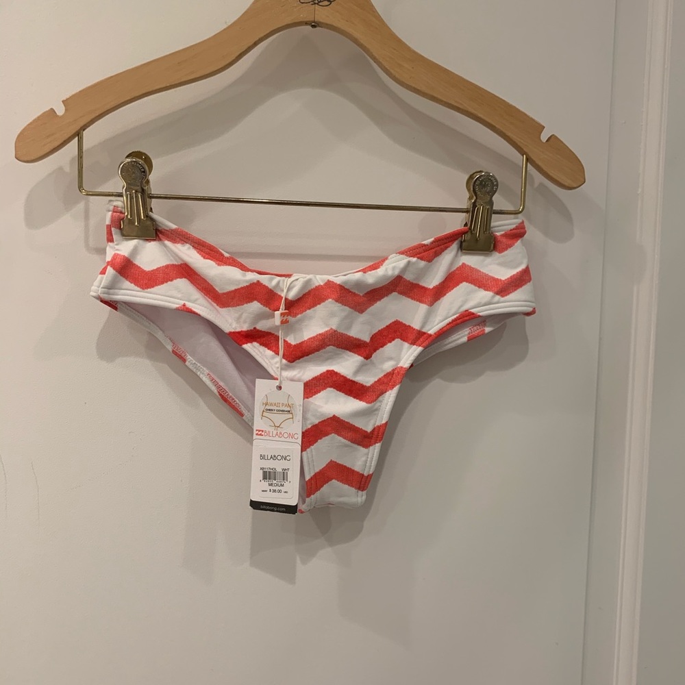BRAND NEW WITH TAGS!! Billabong bikini bottom